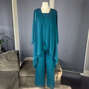 Women’s Chiffon 3 Piece Formal Pants Suit Mother of the Bride Size 14 NWT